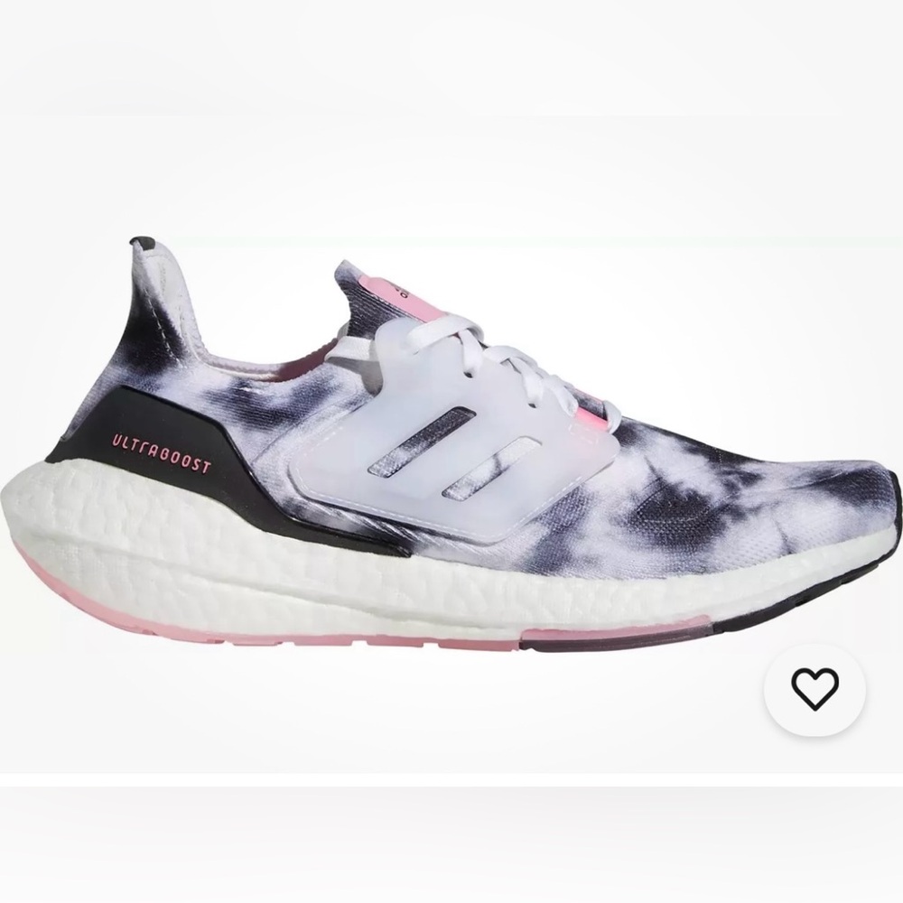 adidas UltraBoost 22 Tie-Dye Women Sneakers
White Cloud-White Bliss-Pink HP3309